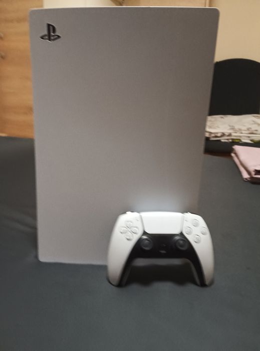 PlayStation 5 (PS5) Disk Edition