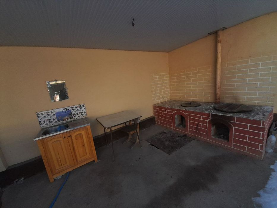 Продаётся дом, участок