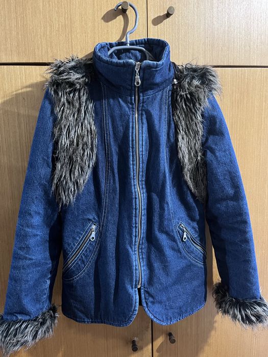 Зимно дънково яке с пух
