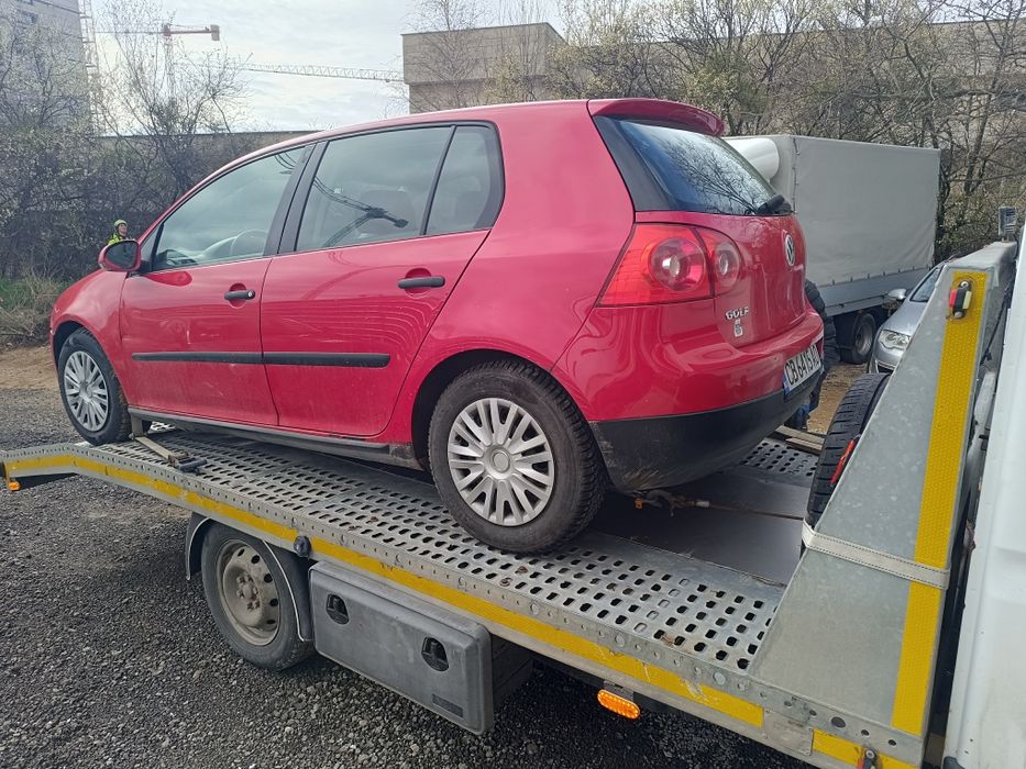 VW Golf 5 1.4 бензин 2004 повреден двигател / цяла