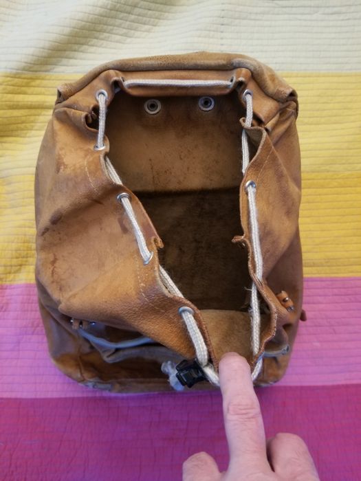 rucsac piele cu cadru metalic