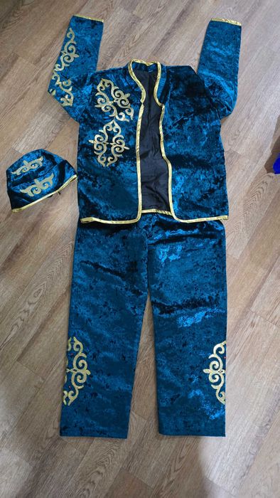 Продам национальную одежду