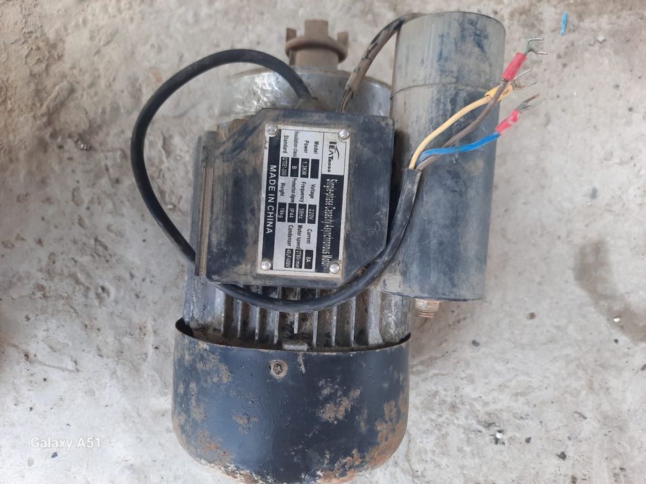 Генератор б/у сатыладф