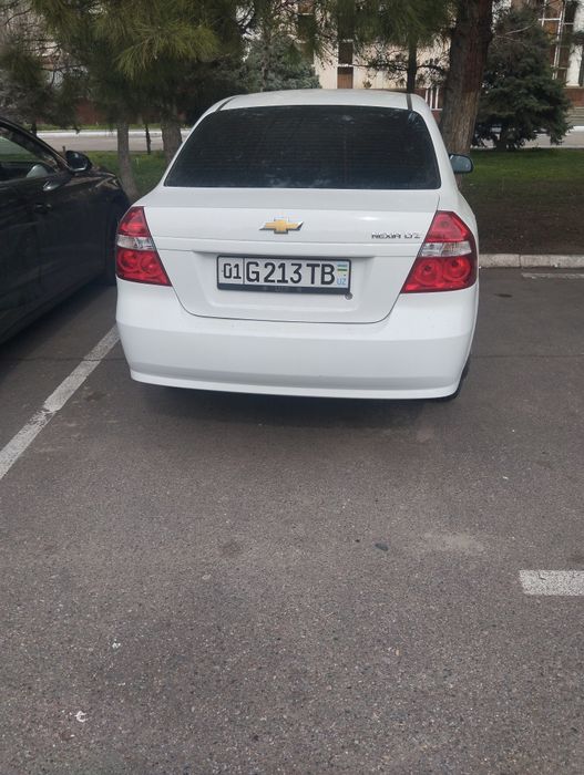 Нексия R3 avtomad 2022 yil март да автосалон дан чикган