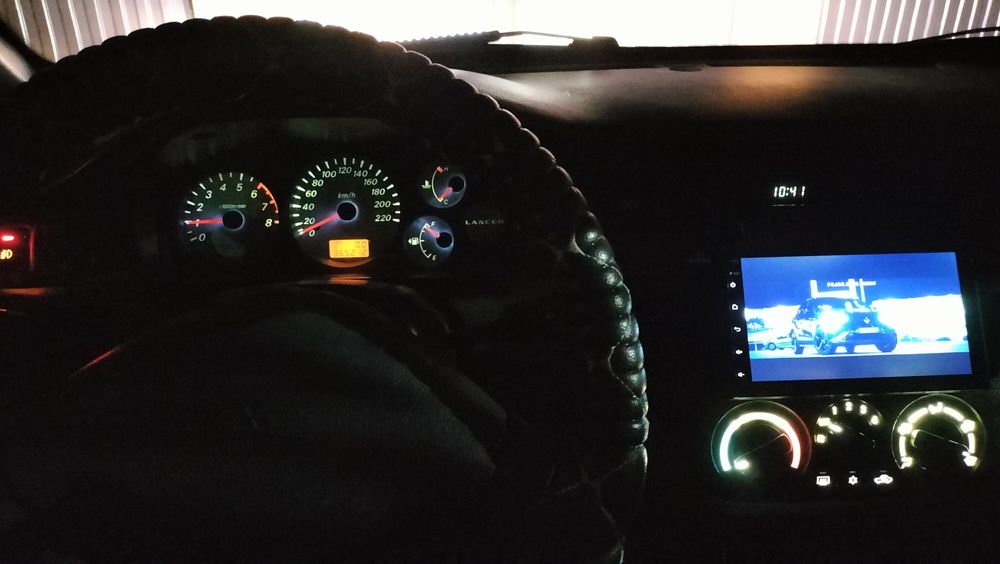 Продам Митсубиси Лансер Цедиа