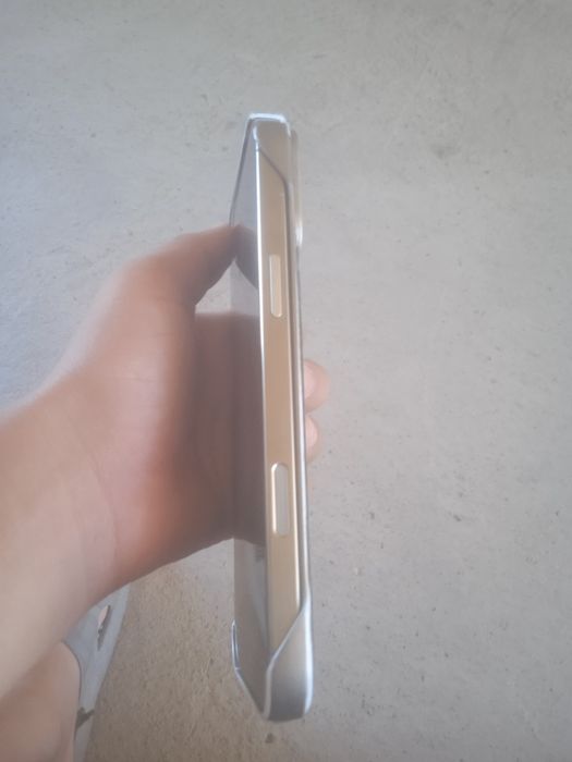 iPhone 16 pro max luxcopy aybi ekrani singan orqasi singan