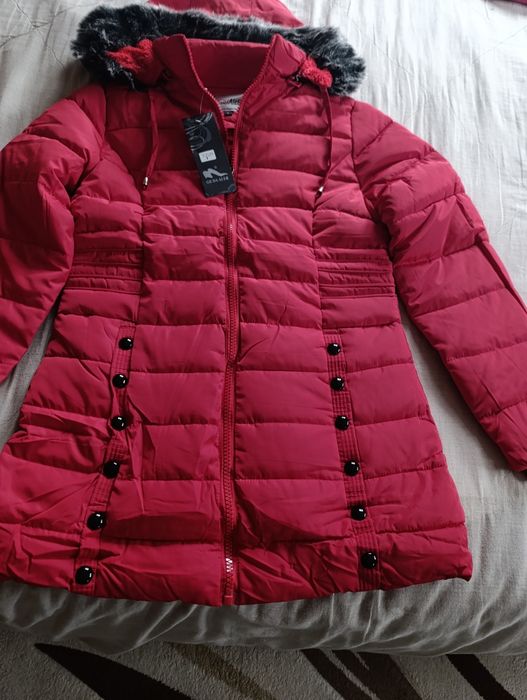 Дамско яке червено