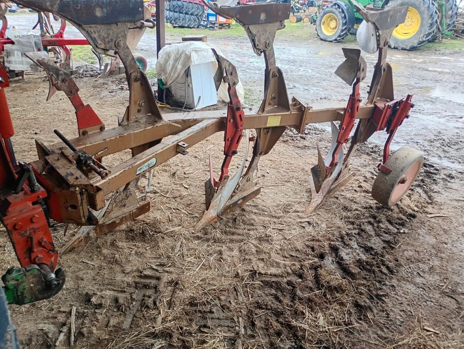 Plug reversibil 3 brazde Vogel Noot nu Goizin