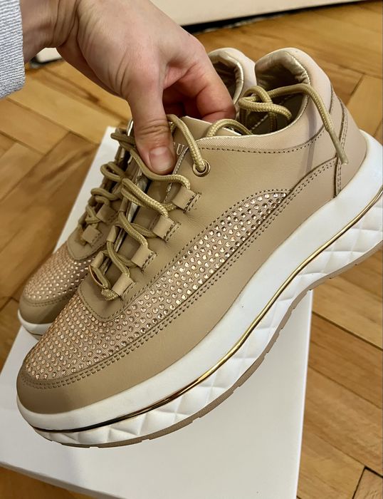 Спортни обувки Guess