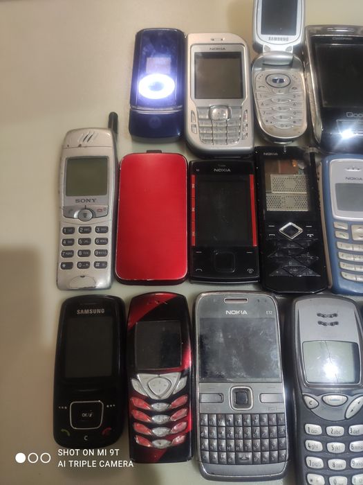 Продам кнопочный телефон nokia винтаж