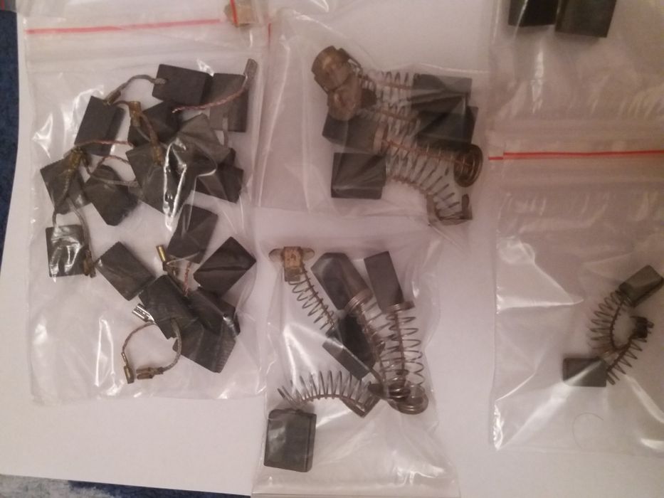 Щетки внутрь болгарка - дрель