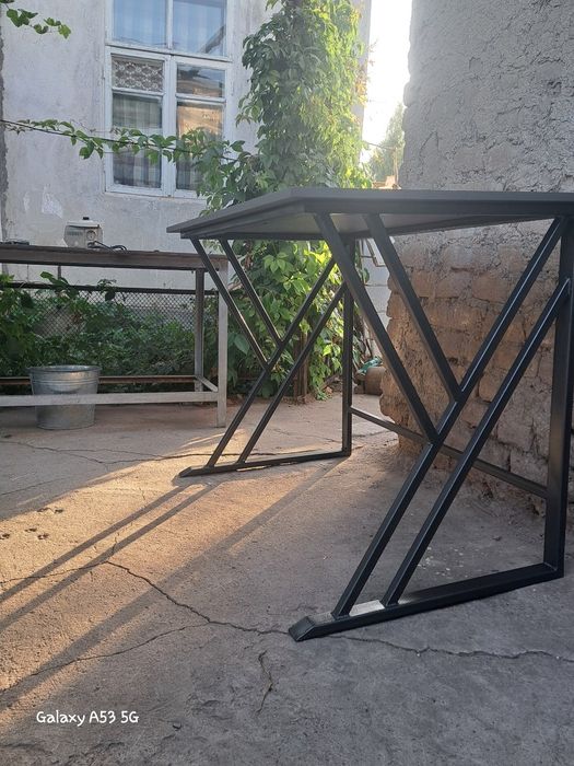 Доброго времени суток. Изготавливаем ворота перила столы стеллажи