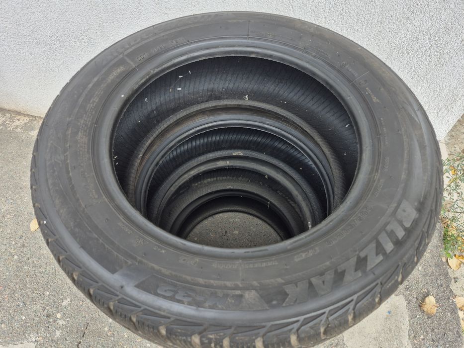 Vand Anvelope BRIDGESTONE iarna DIMENSIUNEA:205/60/16,92H,Dot0720