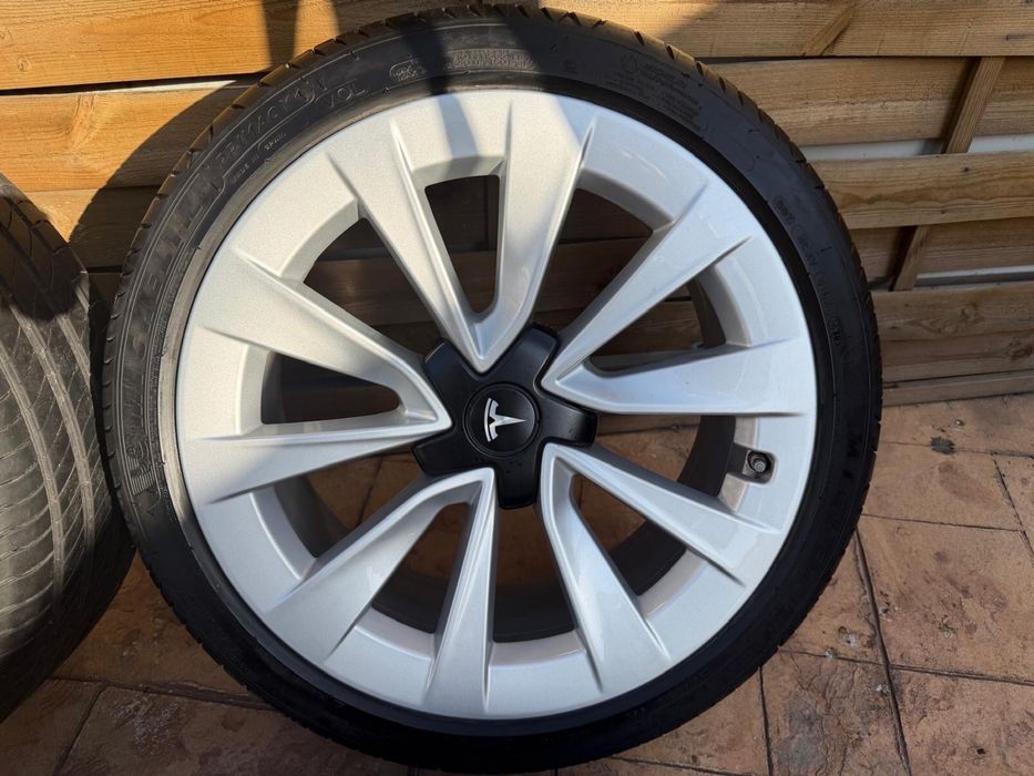 1 set roti complet Tesla 3 R19  vara 2023 bluetooth
