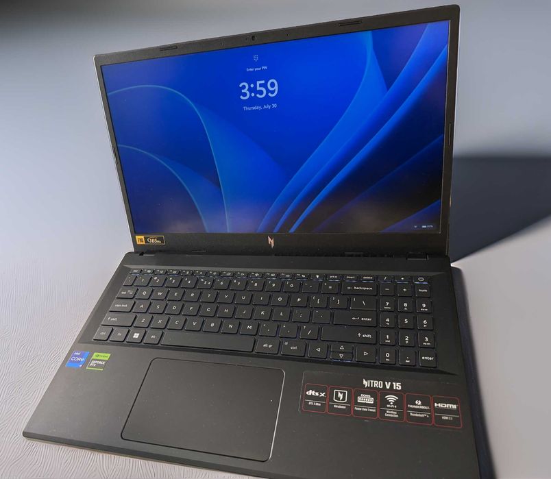 Геймърски лаптоп Acer Nitro V 15 ANV15-51-93K6 – i9, RTX 4060, 16GB RAM, 1TB SSD