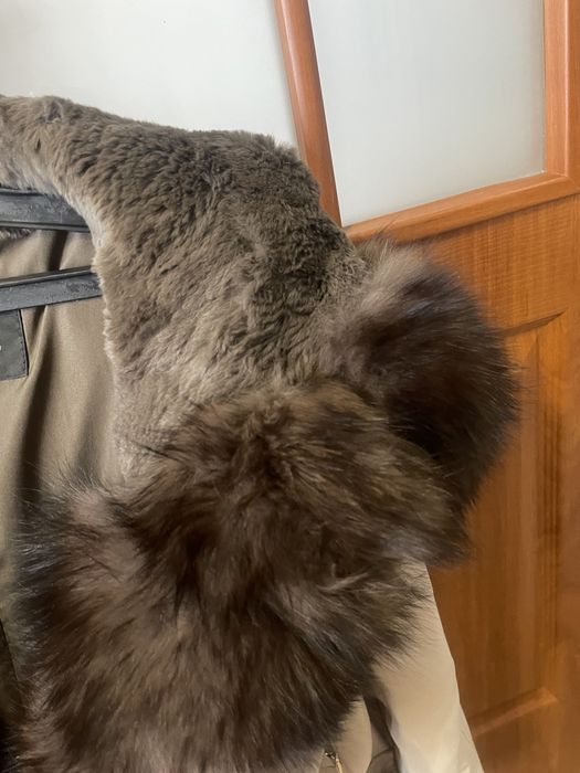 Дорогая парка в красивом цвете