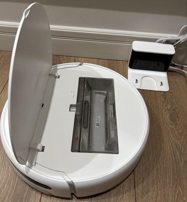 Робот пылесос Xiaomi Mi Robot Vacuum-Mop