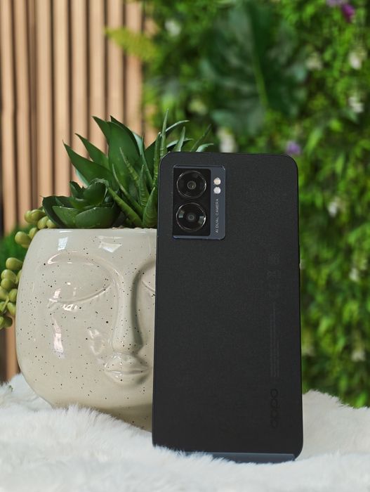 Oppo A77 64 GB  4 RAM