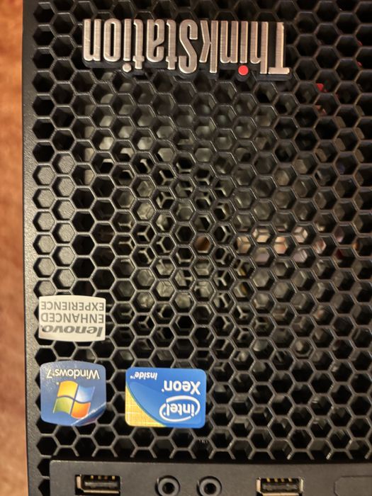 Lenovo ThinkStation S20