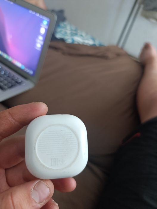 Продам наушники Samsung Galaxy buds2