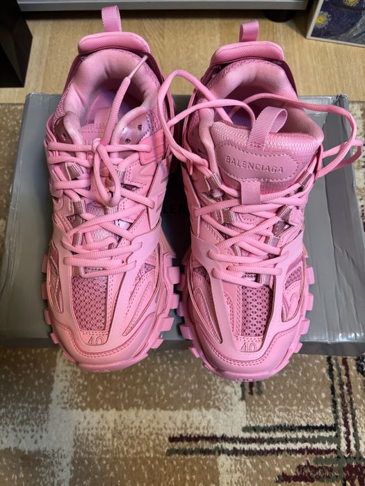 Balenciaga Track pink