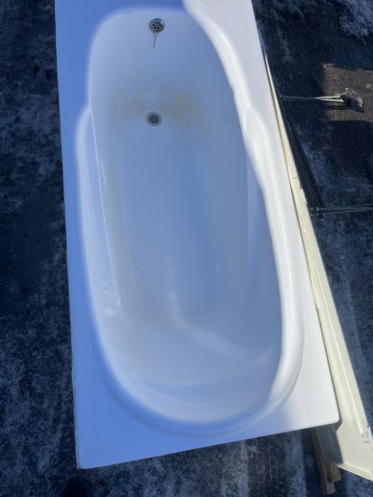 Ванна акриловая