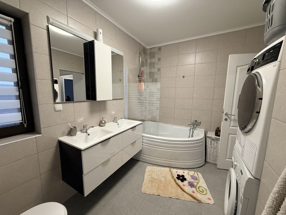PROPRIETAR!!! Casa tip duplex mobilata și utilată!!!