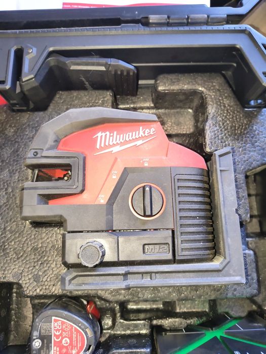 Лазер    Milwaukee