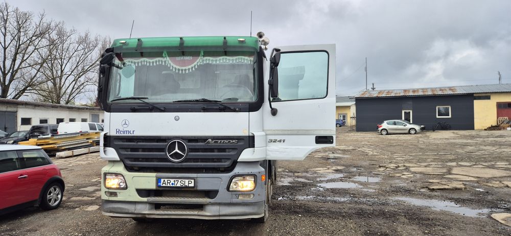 Mercedes Actros ,trakker 8×4 2005