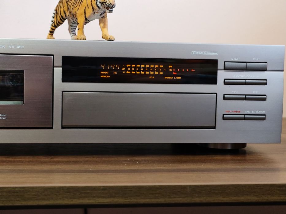 Yamaha KX-490. Un deck de calibru, adevărat. Impecabil. Preț fix !