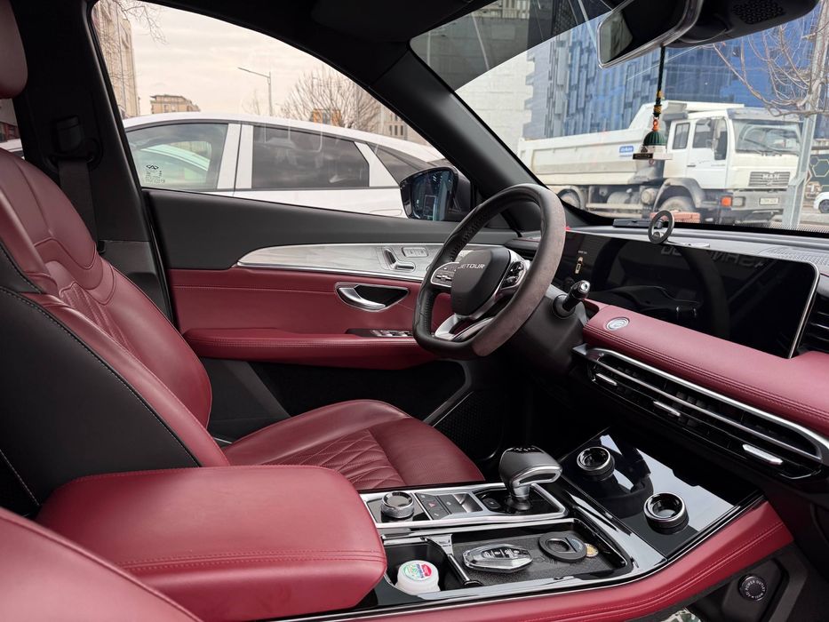 Сотилади: Jetour X70 plus Dubai versiya