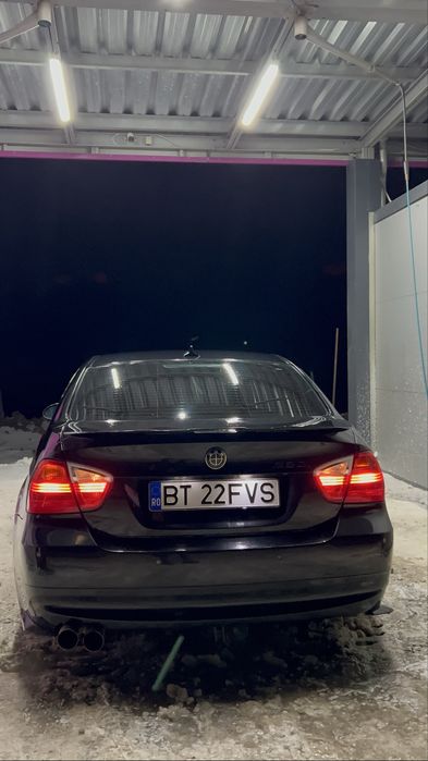 BMW E90 320i | 2007 |