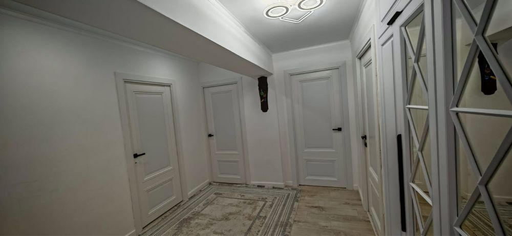 Продам 4х комнатную квартиру