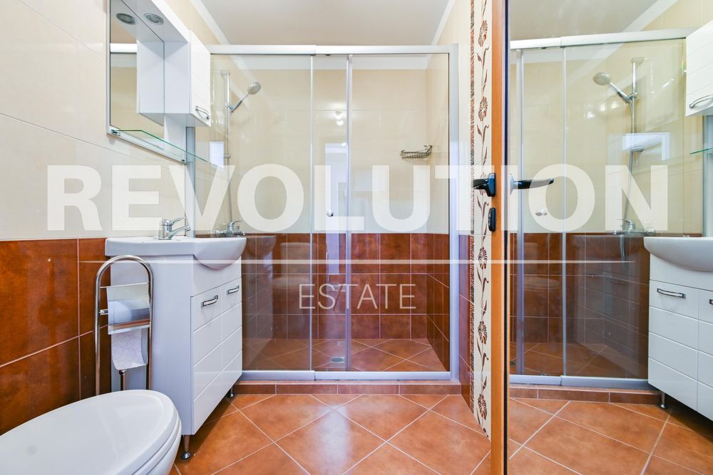 Дава се под наем Тристаен апартамент в София, Лозенец - 95 кв.м за 1000 € - Снимка #6