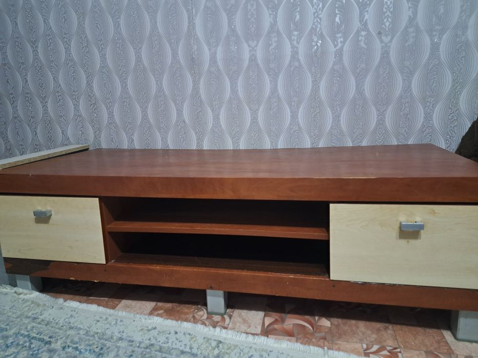 Тумбочка деревянная