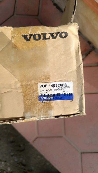 Фильтр  на Вольво оригинал