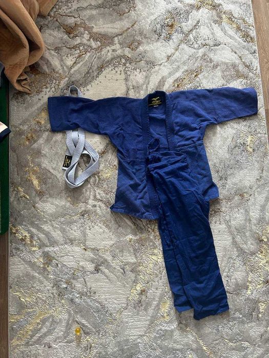 Продам Кимоно для дзюдо!!