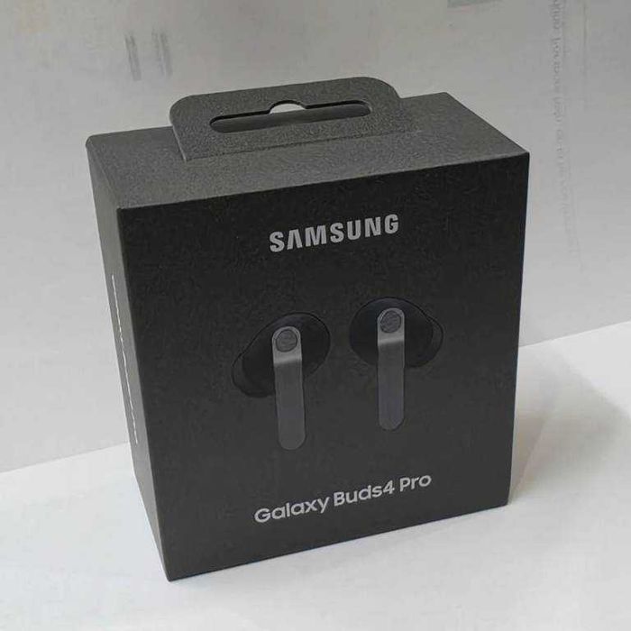 Безжични слушалки Samsung - Galaxy Buds4 Pro, TWS - с гаранция 2 г.!