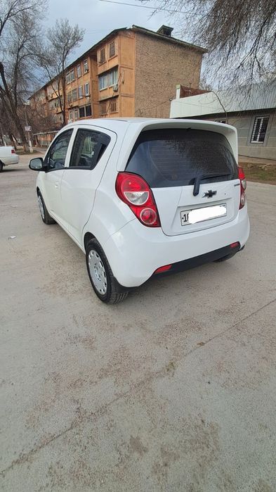 Спарк элегант срочно сотилади