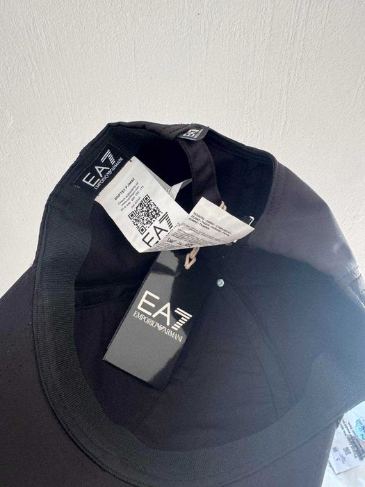 Мъжка шапка EA7