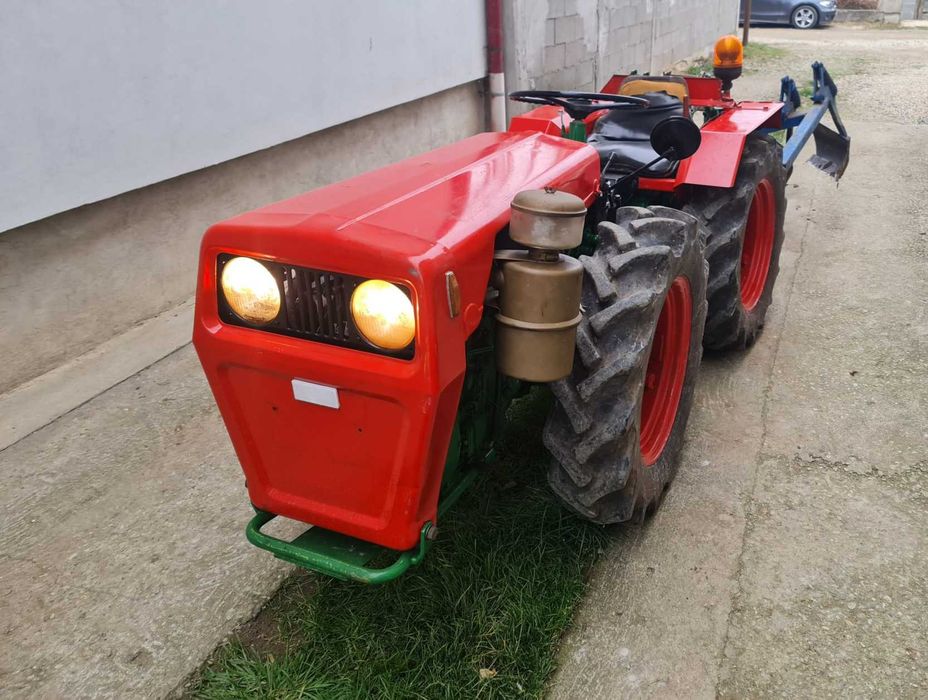 Tractor cu plug - 4×4