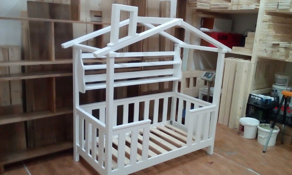 TRANSPORT GRATUIT.Pat căsuța cod 302