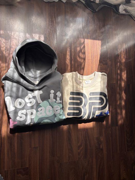 Broken planet hoodie/sweater горници