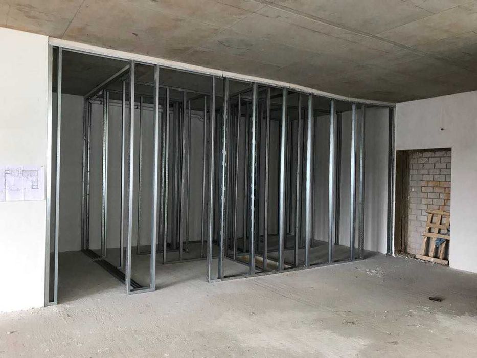 Строителни услуги -работа с гипсокартон и шпакловане.