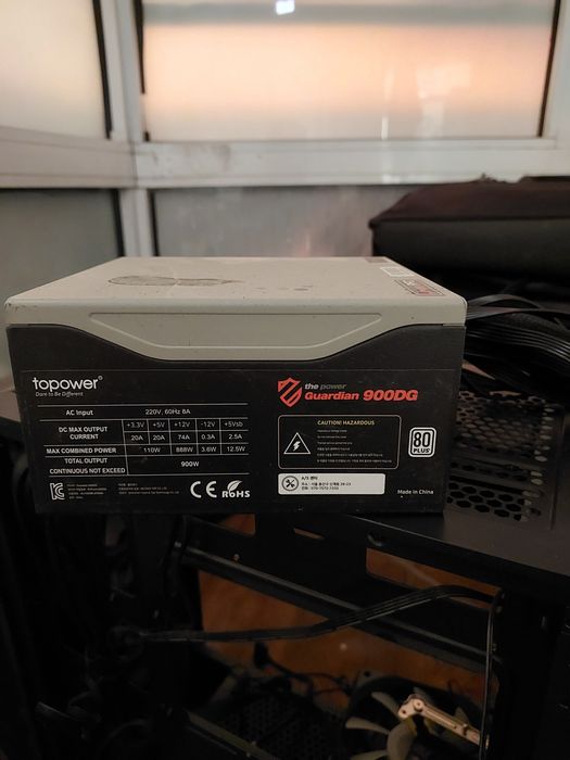 Blokpitaniya 900w ideal holatda 6ta 8pin bor
900W
MADEL: TOPOWER
6TA 8