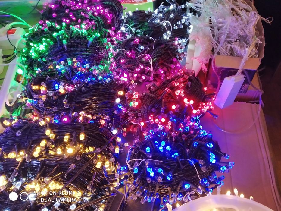 Лэд бахрома и Лэд сетки.Вме цвета.Ленты из ламп по 50 и 100 метров