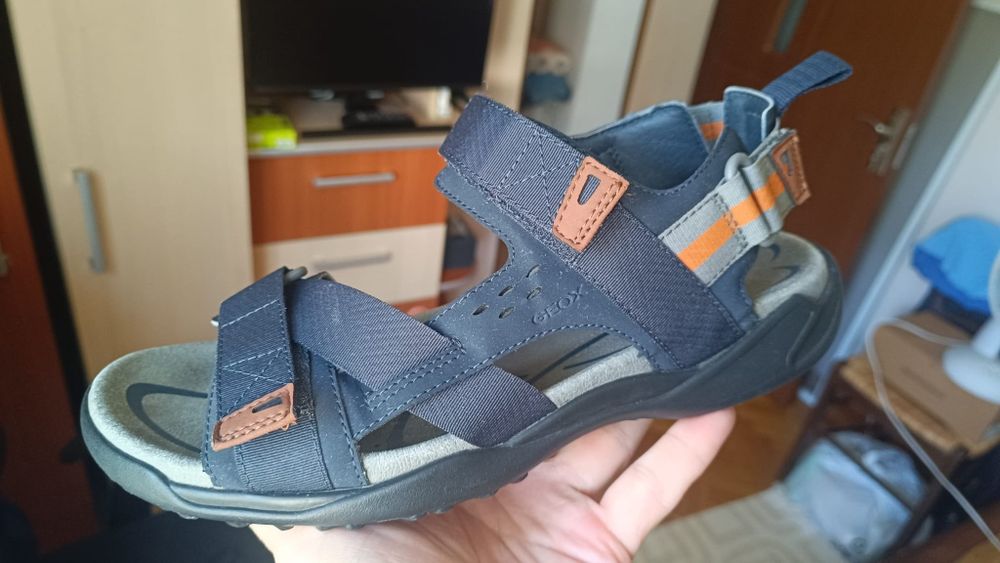 Sandale Geox 43 pret 60 ron