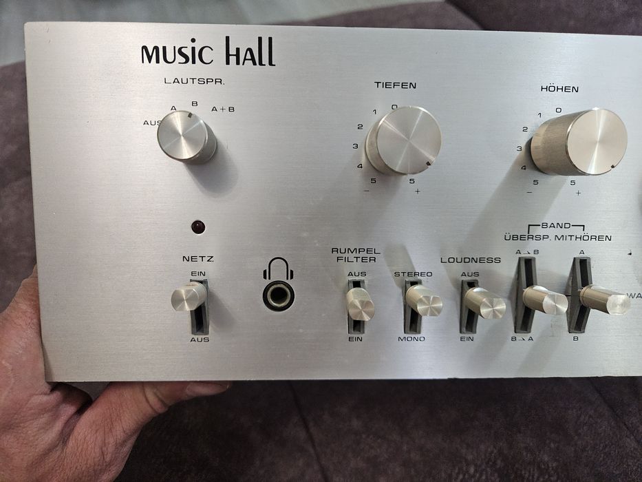 Music Hall HSV 2635