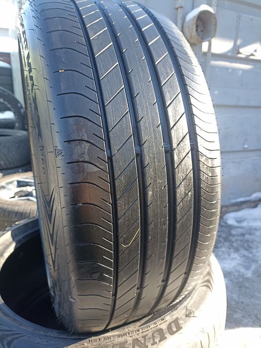 235/45/18 Dunlop летний комплект