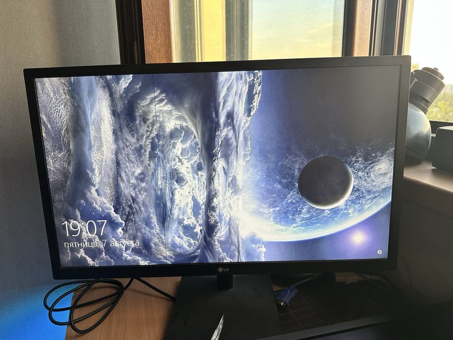 Монитор LG 24 б/у